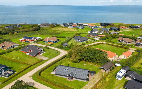 Naninja - 300M to the Fjord: Sommerhus, Hjem, Hus, Tag, Veranda, Estate, Sidespor, Garden Bygninger, Stuehus, Gård