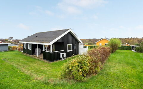 Clarita - 300M to the Fjord: Arkitektur, Tag, Hjem, Kompositmateriale, Dagslys, Sidespor, Indkørsel