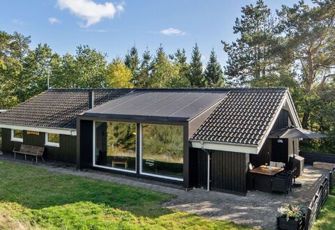 Merja - 3Km from the Sea: Svømmepøl, Ferieby