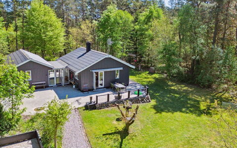 Hunding - 7Km from the Sea: Lejlighed, Skygge, Altan, Stol, Hegn, Udendørs Møbler, Aluminium, Kunstgræs