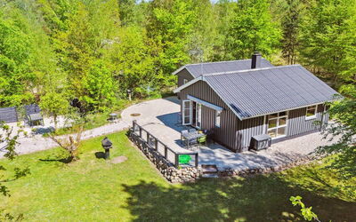 Hunding - 7Km from the Sea