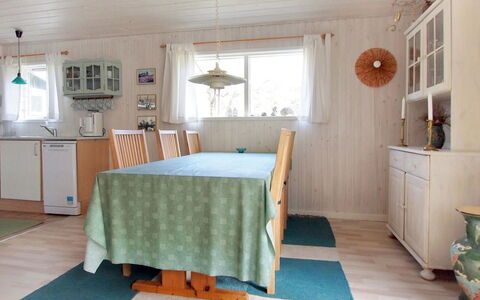 Axilen - 1Km from the Sea: Tag, Hus, Hjem, Sommerhus, Sidespor, Estate, Indkørsel, Garden Bygninger, Gård, Skur