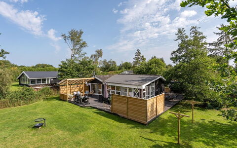 Jaana - 780M to the Fjord: Hus, Tag, Hjem, Sommerhus, Skur, Garden Bygninger, Sidespor, Gård, Bjælkehytte, Hytte