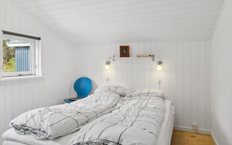 Aleia - 1.6Km from the Sea: Træ, Soveværelse, Loft, Sengetøj, Sengetøj, Seng, Hjem, Bed Frame, Sengetøj, Planke