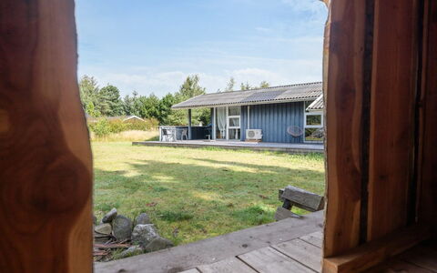 Antoinette - 500M from the Sea: Tag, Hus, Hjem, Sommerhus, Sidespor, Estate, Indkørsel, Garden Bygninger, Gård, Skur