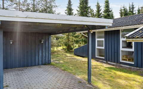 Antoinette - 500M from the Sea: Hus, Hjem, Boligområde, Tag, Sommerhus, Land Lot, Estate, Gård, Have, Sidespor
