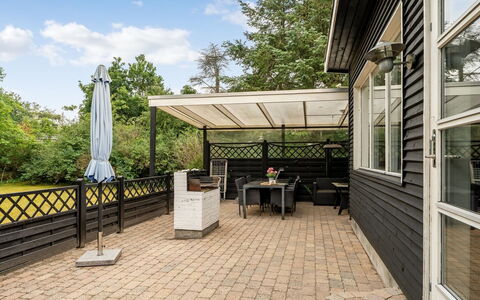Raya - 250M from the Sea: Træ, Veranda, Møbel, Dæk, Etage, Udendørs Møbler, Skygge, Udendørs Bord, Udendørs Struktur, Hårdttræ