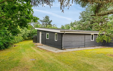 Raya - 250M from the Sea: Busk, Hus, Sommerhus, Hjem, Land Lot, Sidespor, Garden Bygninger, Have, Skur, Estate