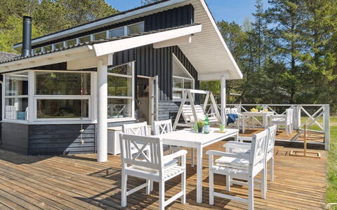 Petri - 500M from the Sea: Sommerhus, Hjem, Hus, Tag, Veranda, Estate, Sidespor, Garden Bygninger, Stuehus, Gård