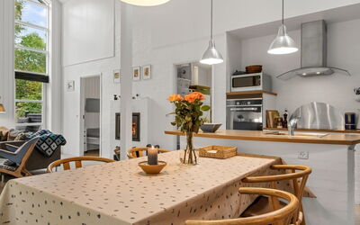 Berta - 300M from the Sea
