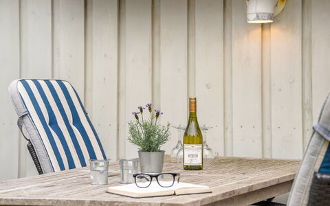 Catarine - 1.1Km from the Sea: Blå, Busk, Sommerhus, Bunddække, Have, Estate, Skygge, Landscaping, Stuehus, Eco Hotel
