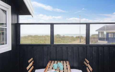 Adina - 50M from the Sea: Plantesamfund, Sollys, Urteagtig Plante, Have, Plantation, Landbrug, Farm