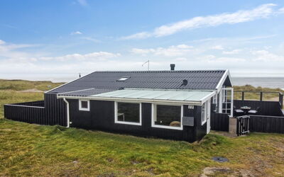 Adina - 50M from the Sea