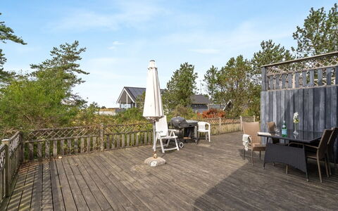 Asmara - 200M from the Sea: Boligområde, Tag, Forstad, Indkørsel, Estate, Skorsten