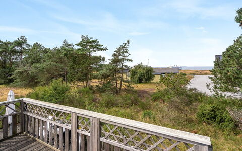 Asmara - 200M from the Sea: Boligområde, Tag, Forstad, Indkørsel, Estate, Skorsten