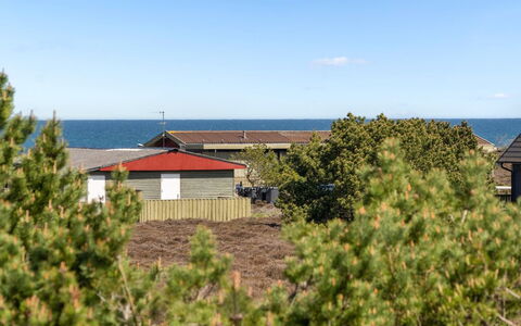 Kristiina - 300M from the Sea: Boligområde, Tag, Forstad, Indkørsel, Estate, Skorsten