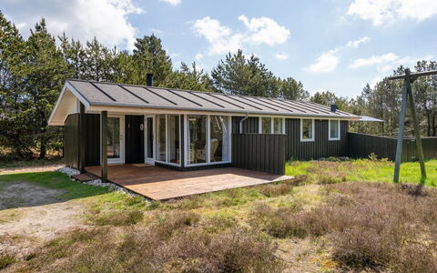Kristiina - 300M from the Sea: Boligområde, Tag, Forstad, Indkørsel, Estate, Skorsten