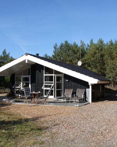Lieselotte - 400M from the Sea