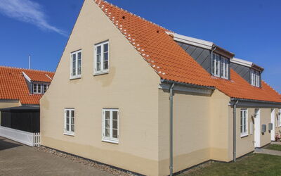 Karl - 1.1Km from the Sea