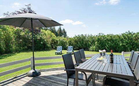 Kajana - 400M from the Sea: Hus, Hjem, Tag, Sommerhus, Estate, Landscaping, Garden Bygninger, Sidespor, Stuehus