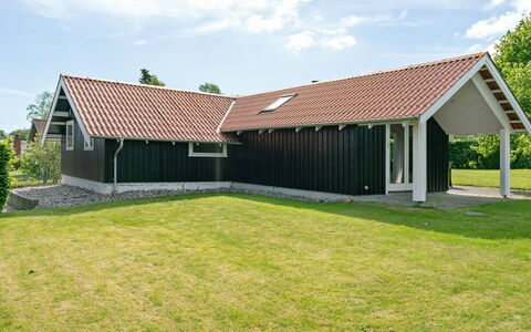 Dea - 850M from the Sea: Boligområde, Tag, Forstad, Indkørsel, Estate, Skorsten