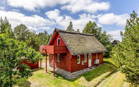 Alflak - 5.2Km from the Sea: Hus, Sommerhus, Tag, Landdistrikt, Menneskelig Bosættelse, Hjem, Hældning, Landsby, Stuehus, Estate