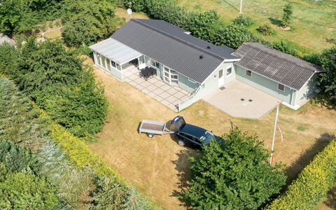Anabella - 400M to the Fjord: Træ, Tag, Arkitektur, Hjem, Hus, Sommerhus, Sidespor, Hårdttræ, Hældning, Estate