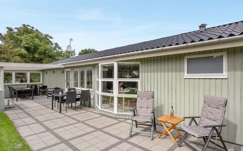 Anabella - 400M to the Fjord: Træ, Tag, Arkitektur, Hjem, Hus, Sommerhus, Sidespor, Hårdttræ, Hældning, Estate