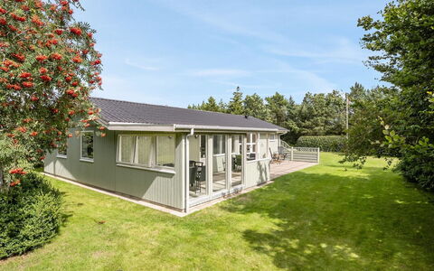 Anabella - 400M to the Fjord: Træ, Tag, Arkitektur, Hjem, Hus, Sommerhus, Sidespor, Hårdttræ, Hældning, Estate