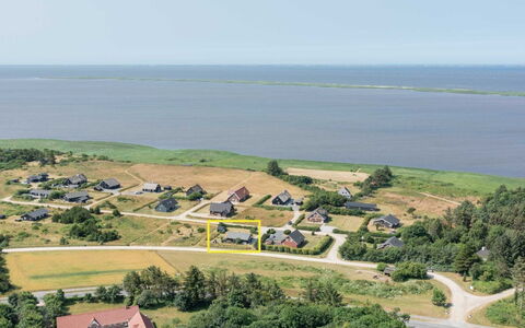 Gudmunda - 200M to the Fjord: Tag, Hus, Hjem, Sommerhus, Dør, Sidespor, Dæk, Veranda, Planke, Hårdttræ