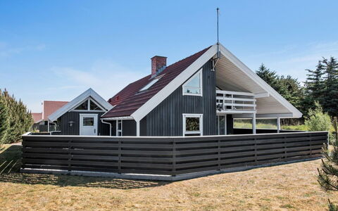 Bente - 800M from the Sea: Tag, Hus, Hjem, Sommerhus, Dør, Sidespor, Dæk, Veranda, Planke, Hårdttræ