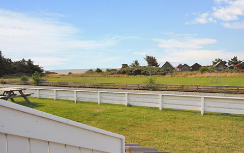 Ingeborre - 100M to the Fjord: Hegn, Lawn, Home Fencing, Landscaping, Walkway, Gelænder