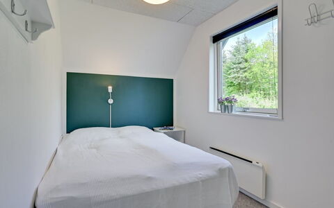 Femija - 500M to the Fjord: Loft, Indretning, Etage, Soveværelse, Lysarmatur, Dagslys, Sengetøj, Seng, Bed Frame, Sengetøj