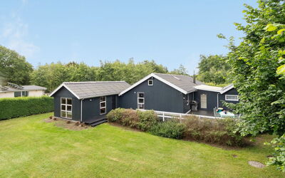 Nikoline - 150M to the Fjord