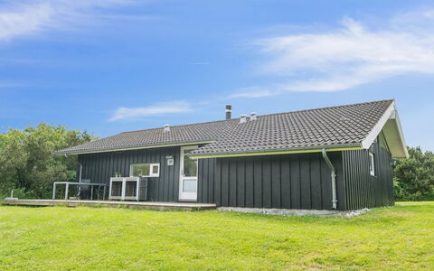 Arntraud - 250M from the Sea: Græs, Græs-, Land Lot, Sommerhus, Landdistrikt, Eng, Garden Bygninger, Have, Skur