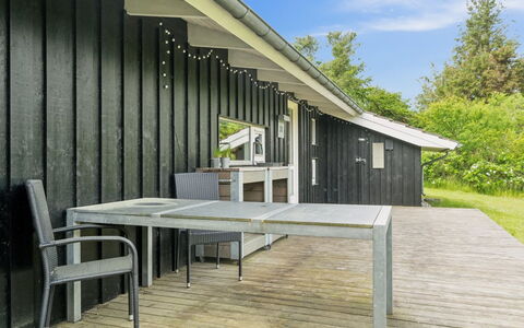 Arntraud - 250M from the Sea: Græs, Græs-, Land Lot, Sommerhus, Landdistrikt, Eng, Garden Bygninger, Have, Skur
