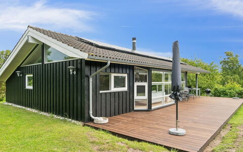 Arntraud - 250M from the Sea: Græs, Græs-, Land Lot, Sommerhus, Landdistrikt, Eng, Garden Bygninger, Have, Skur