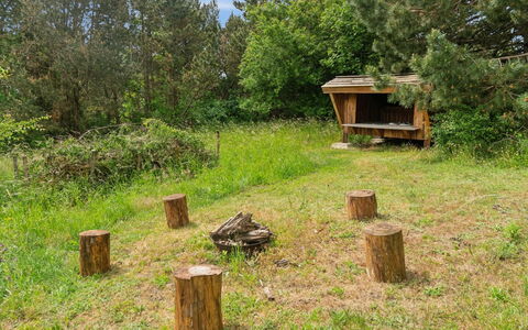 Arntraud - 250M from the Sea: Græs, Græs-, Land Lot, Sommerhus, Landdistrikt, Eng, Garden Bygninger, Have, Skur