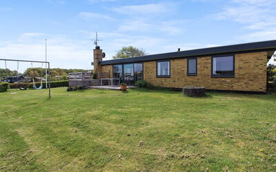 Kiowa - 100M from the Sea