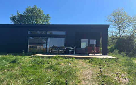 Srebre - 350M from the Sea: Træ, Tag, Hus, Sommerhus, Dør, Hjem, Sidespor, Land Lot, Garden Bygninger, Skur