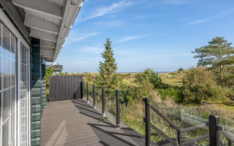 Jenson - 75M from the Sea: Sne, Vinter, Træ, Sommerhus, Hus, Tag, Hytte, Hjem, Fryser, Bjælkehytte