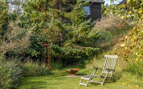 Jenson - 75M from the Sea: Sne, Vinter, Træ, Sommerhus, Hus, Tag, Hytte, Hjem, Fryser, Bjælkehytte