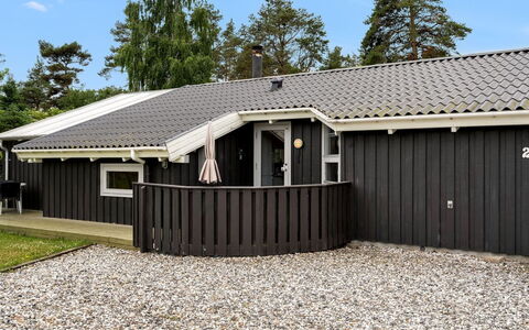 Gjorgjija - from the Sea: Sommerhus, Skur, Hytte, Stuehus, Prærie, Hytte, Lade, Bjælkehytte, Garden Bygninger