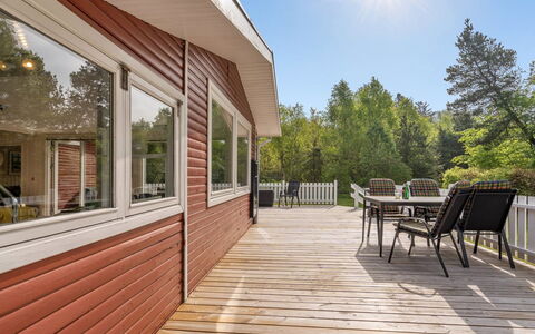 Mainio - 800M from the Sea: Tag, Hus, Hjem, Sommerhus, Sidespor, Estate, Indkørsel, Garden Bygninger, Gård, Skur