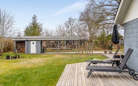 Kerttuli - 800M from the Sea: Land Lot, Have, Skygge, Lawn, Gård, Backyard, Landscaping, Garden Bygninger, Estate, Design