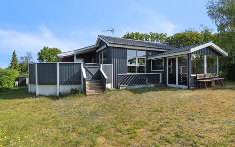 Rafn - 550M from the Sea: Arkitektur, Tag, Hjem, Kompositmateriale, Dagslys, Sidespor, Indkørsel
