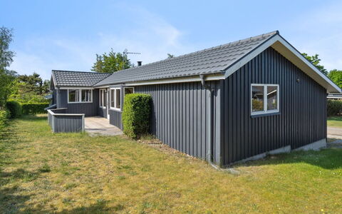 Rafn - 550M from the Sea: Arkitektur, Tag, Hjem, Kompositmateriale, Dagslys, Sidespor, Indkørsel