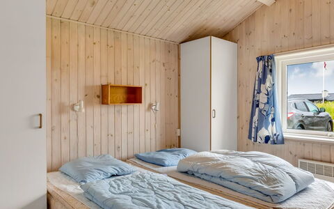 Aashild - 400M from the Sea: Træ, Soveværelse, Hjem, Seng, Sengetøj, Sengetøj, Bed Frame, Sengetøj, Is Kappe, Hårdttræ