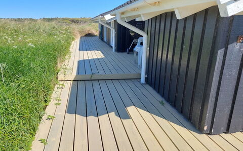 Sixten - 450M from the Sea: Træ, Kompositmateriale, Planke, Dæk, Hårdttræ, Trægulve, Bejdse, Boardwalk, Skygge, Walkway