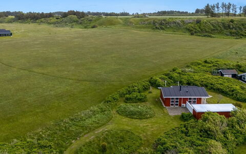 Verene - 400M from the Sea: Træ, Tag, Hus, Sommerhus, Dør, Hjem, Sidespor, Land Lot, Garden Bygninger, Skur
